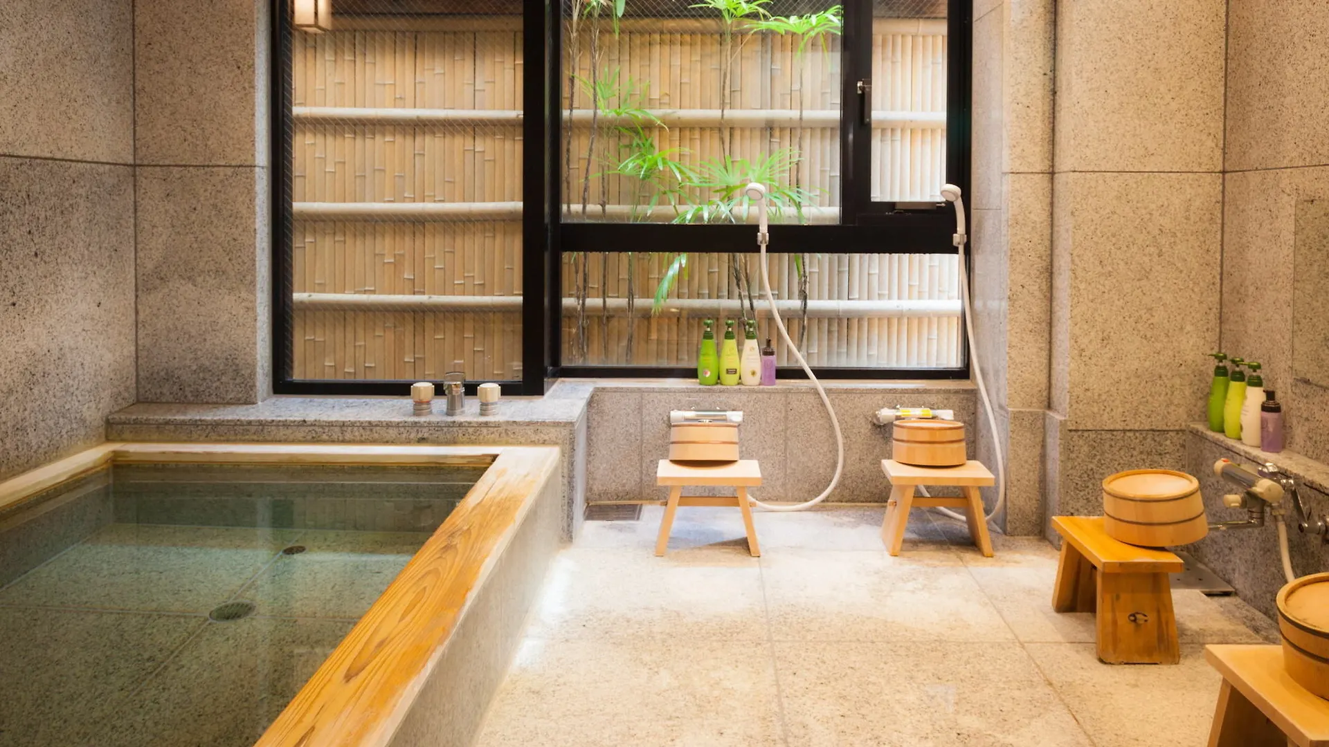 Kyoto Ryokan Kinoe 4*,  Япония